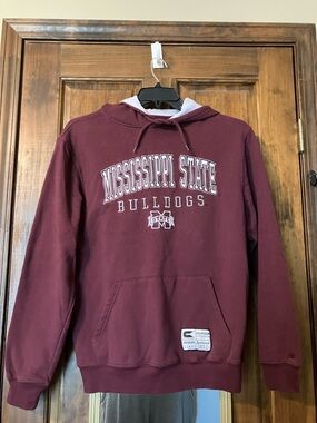 Colosseum Mississippi State Bulldogs Maroon hooded Sweatshirt